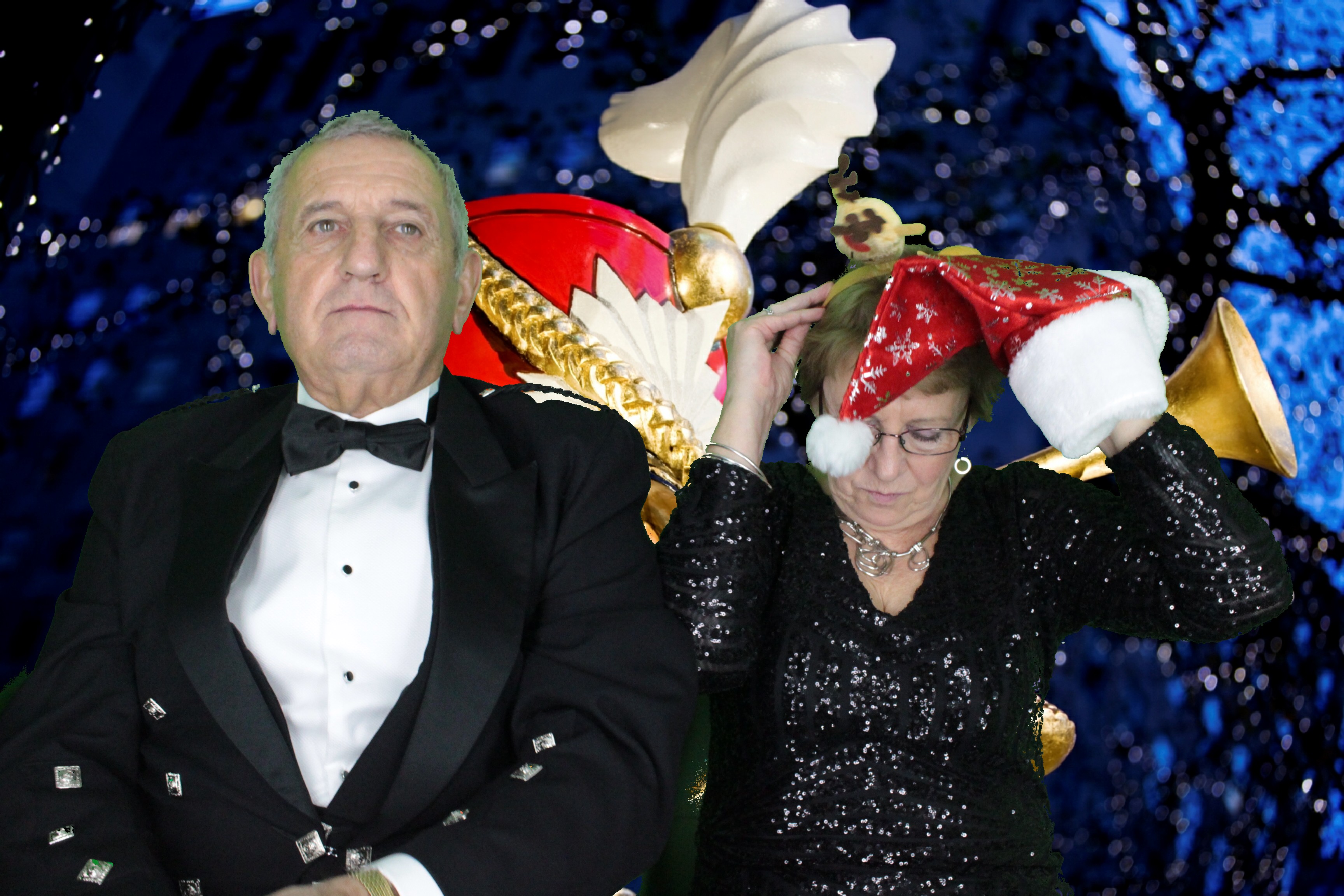 Upavon Officers' Mess Christmas Party | View more photos from the event at gallery.myphotoboothexperience.co.uk/u/MyPhotoBoothExperienceLtd/Upavon-Officers-Mess-Christmas-Party